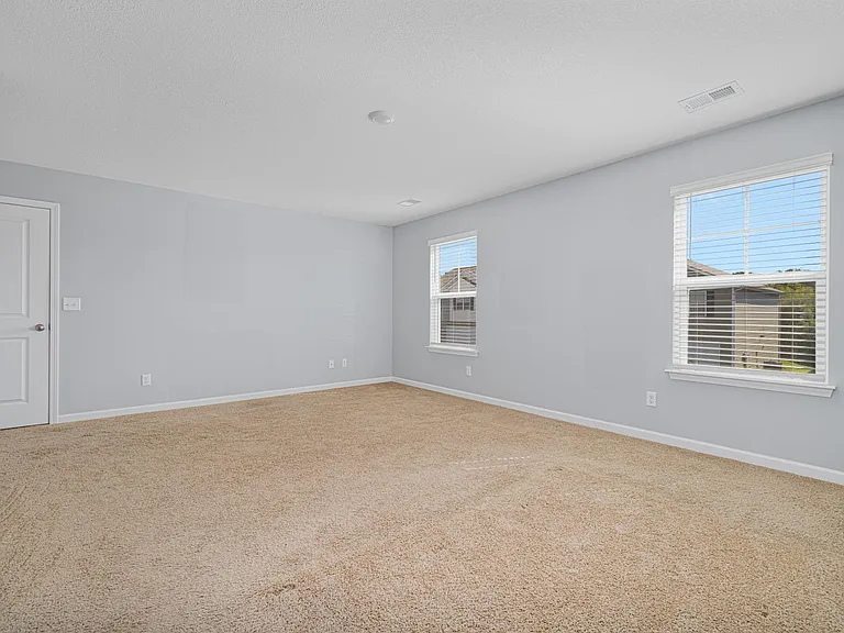 1124 Tay Sta — Photo 30