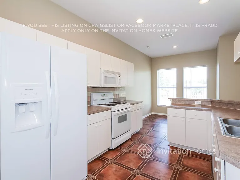6731 Monarch Park Dr — Photo 7