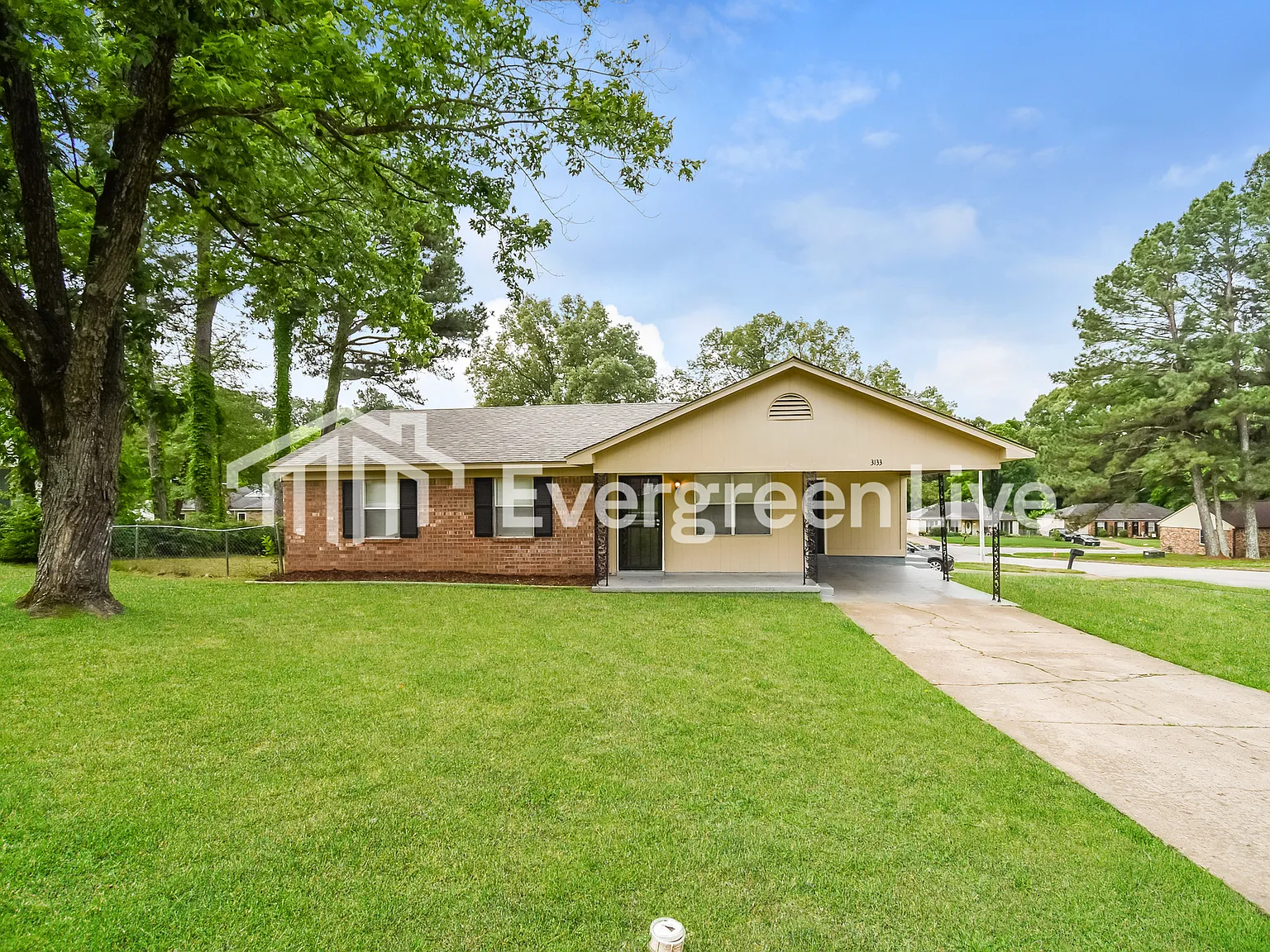 3 bed, 2.0 bath, 1134 sqft, $1,095 — Photo 2