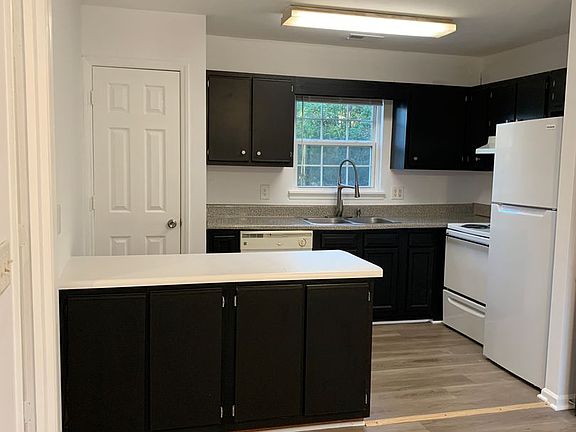 5th image of 404 Wallington Rd