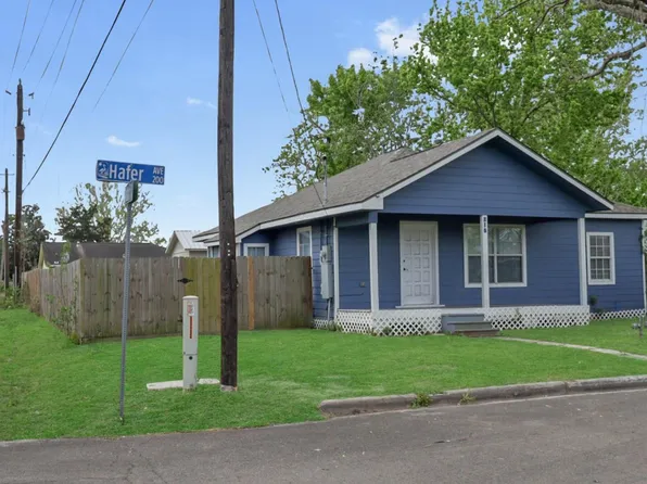 218 Hafer St, Baytown, TX 77520