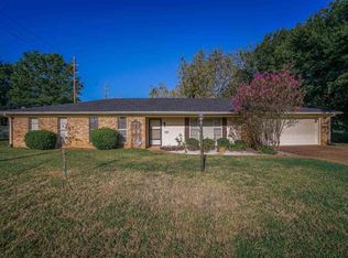 5 Amesbury Cir, Longview, TX 75605
