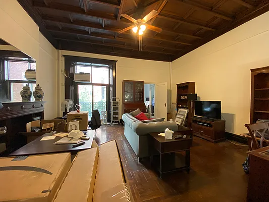 Rented by Compass | media 18