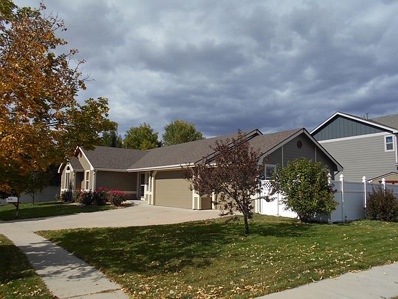 3 car garage