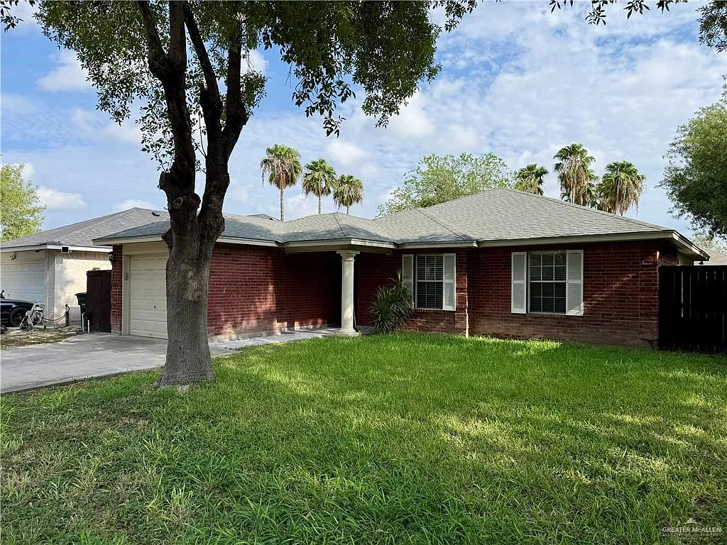 3 bed, 2.0 bath, 1239 sqft, $1,500 — Photo 2