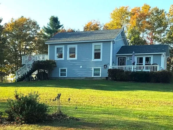 56 Gray Road, Palmyra, ME 04965