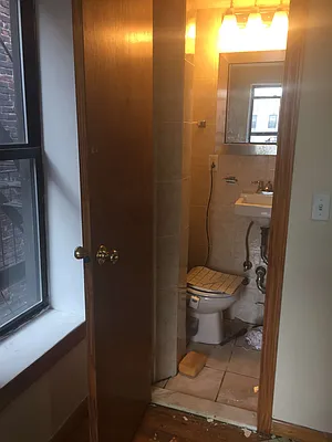 Rented by Crosstown Apartments NYC | media 15