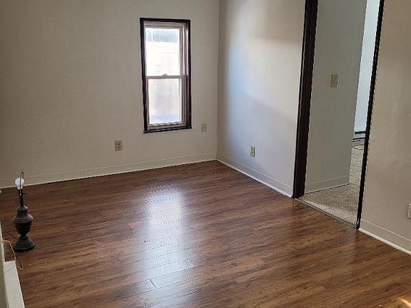 3rd image of 196 Jewett St #2