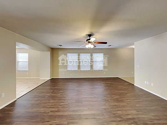 3rd image of 10460 E Balsam Ave