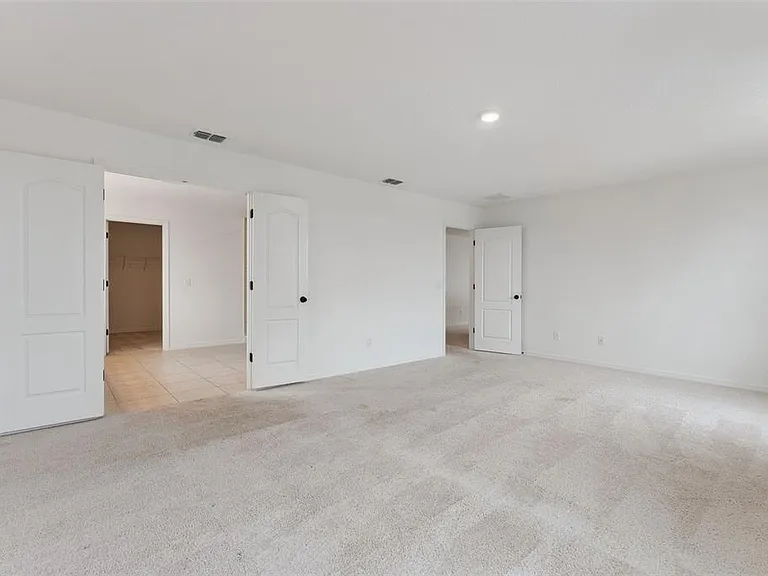 756 Steerview St — Photo 19