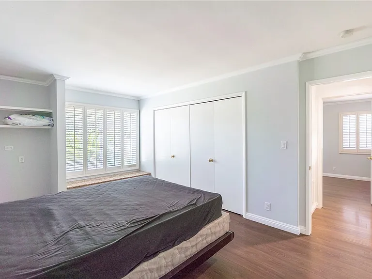 333 W Wistaria Ave — Photo 20