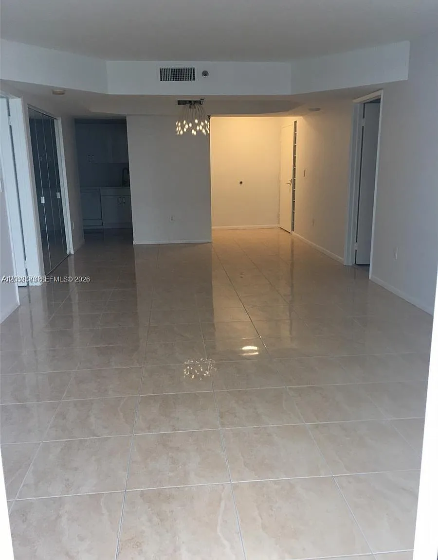 Marbella Condo — Photo 3