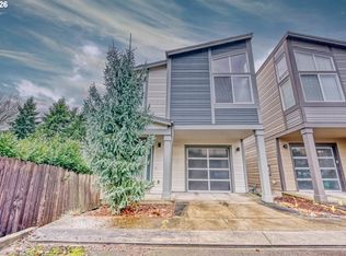 722 NW Pebblestone Ln, Beaverton, OR 97006