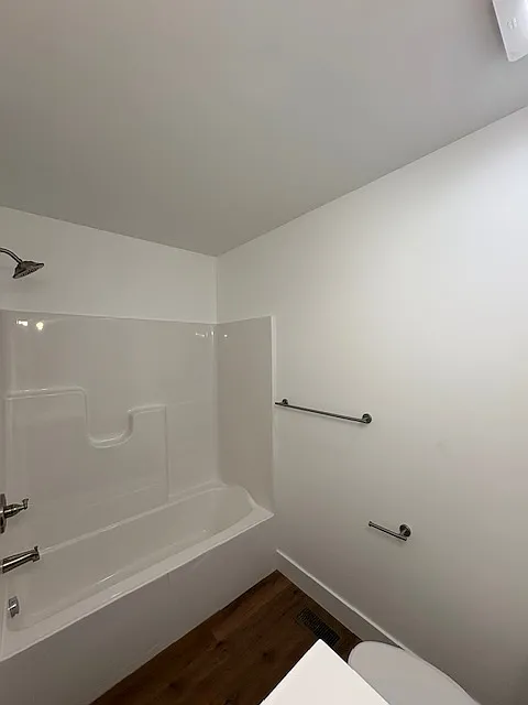 3 bed, 2.5 bath, 1277 sqft, $2,000 — Photo 3