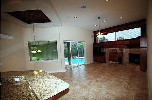 4th image of 17500 Cobblestone Ln