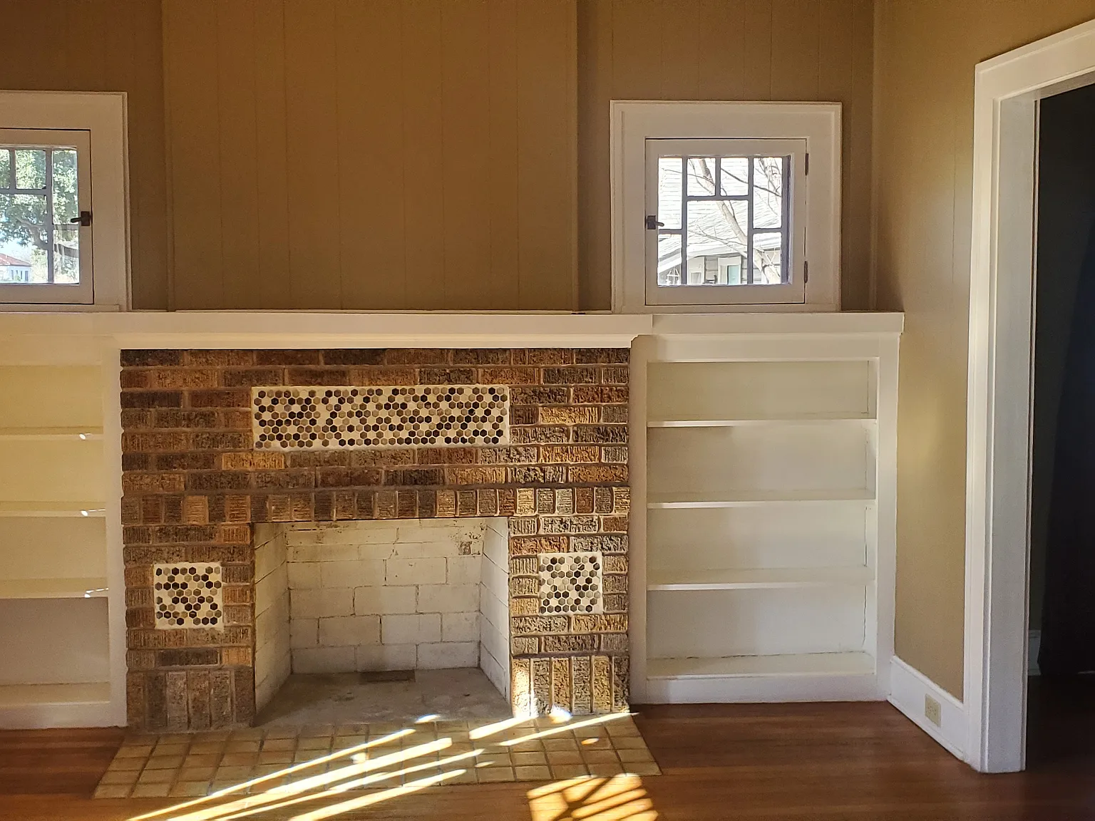 2 bed, 1883 sqft, $1,500 — Photo 2