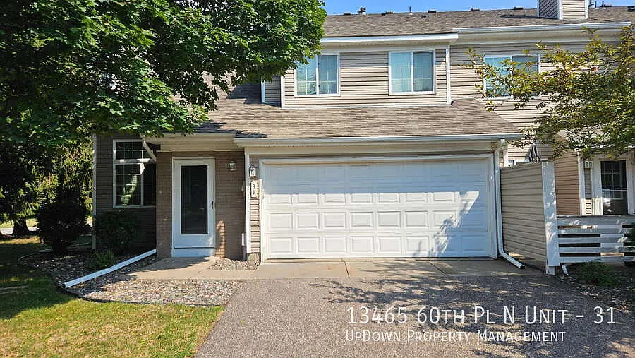 2-Bed 1 bath Townhouse Retreat in Plymouth with Spacious 1208 Sq Ft Layout. — Photo 1