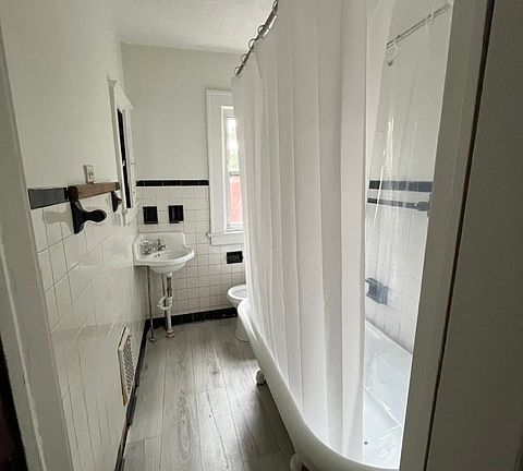 5th image of 29 Trenaman St