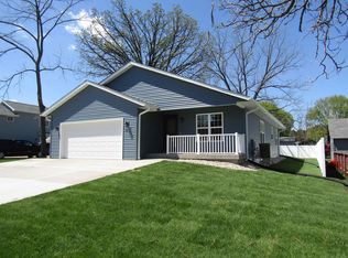 627 N Pearl St, Janesville, WI 53548