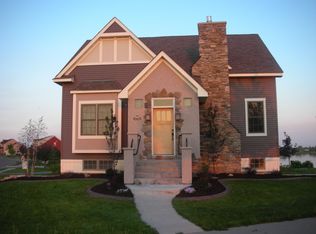6684 Lamplight Dr, Albertville, MN 55301