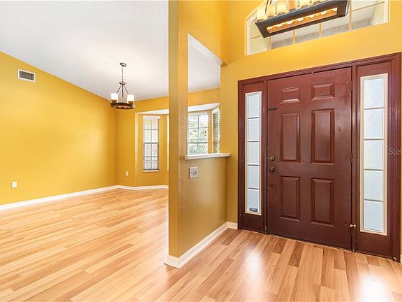 3rd image of 5834 Windwood Dr
