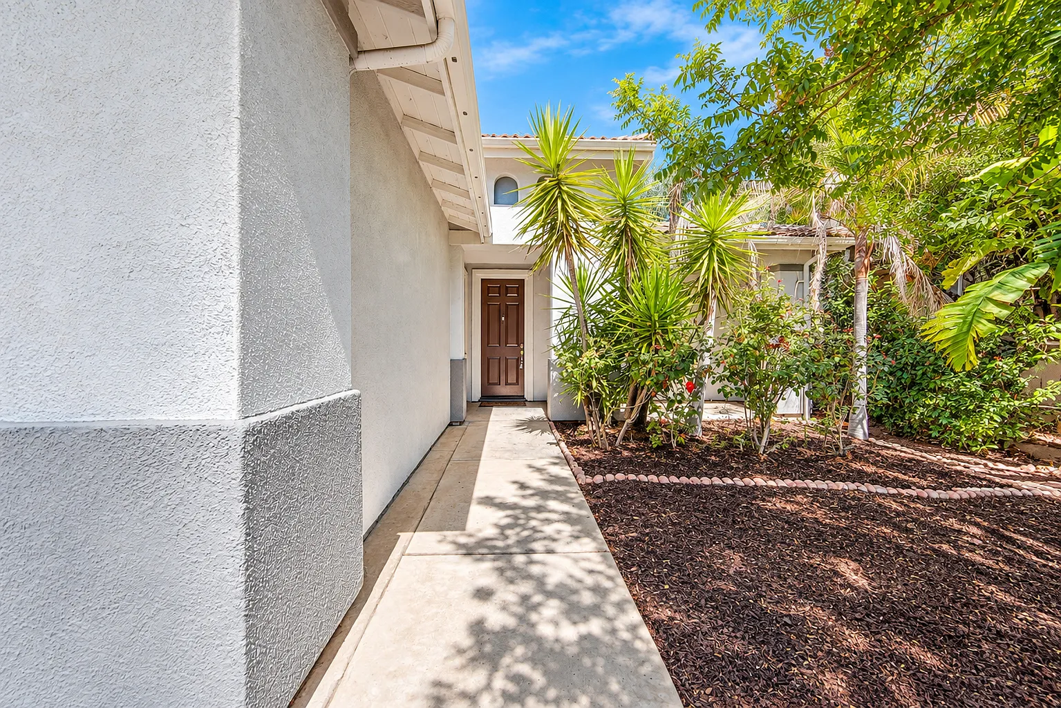 15148 Cerritos St — Photo 4