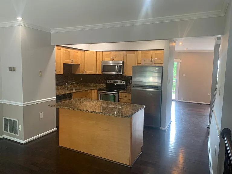 6451 Autumn Glen Ct — Photo 2