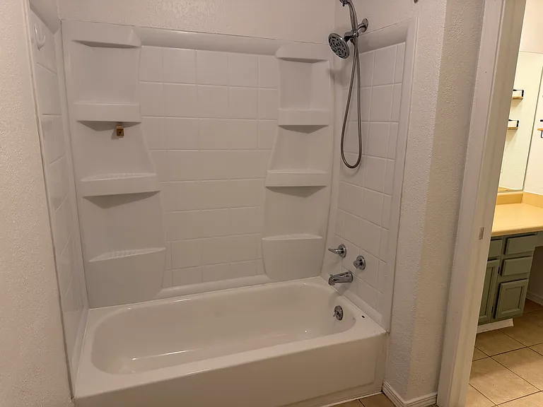 2185 Heathercrest Dr — Photo 9