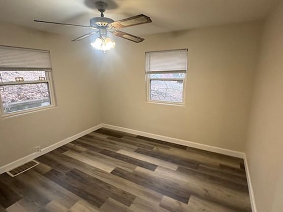 5th image of 1512 E Gardner Ln APT 2