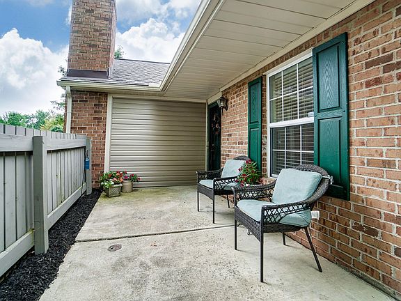 2nd image of 419 Chardonnay Ln