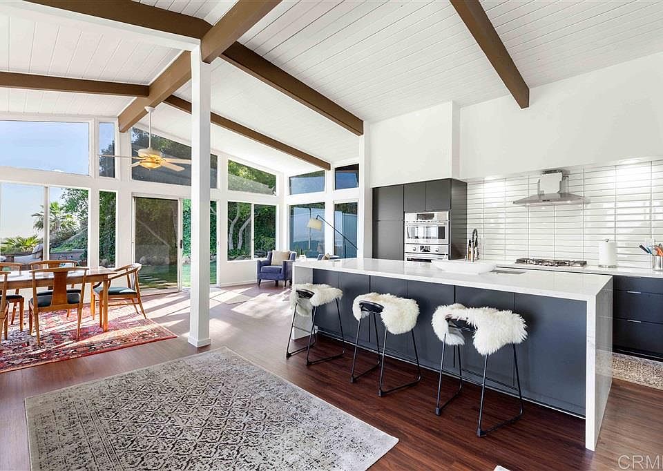 1st image of 4988 Pacifica Dr