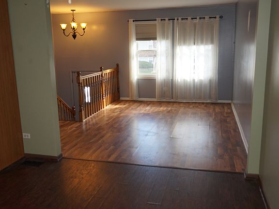 5th image of 20048 Lakewood Ave