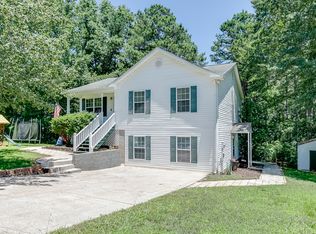 6411 River Hill Dr, Flowery Branch, GA 30542