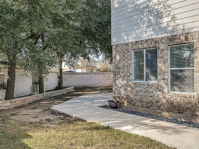 1200 Kenneys Way — Photo 22