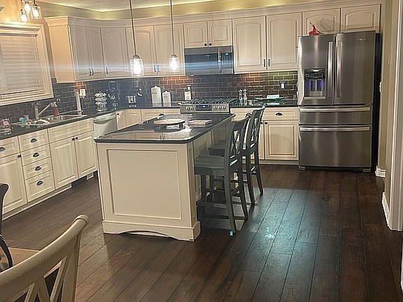 3rd image of 2524 Golfbury Dr SW