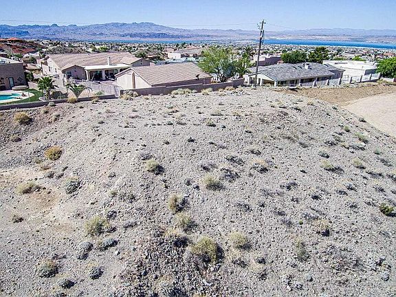 3rd image of 3632 Desert Garden Dr Lot 15