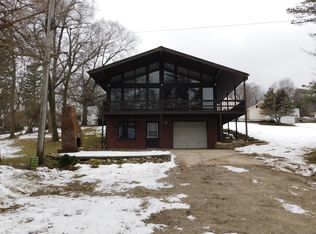 9516 John J Pershing Dr, Omaha, NE 68112