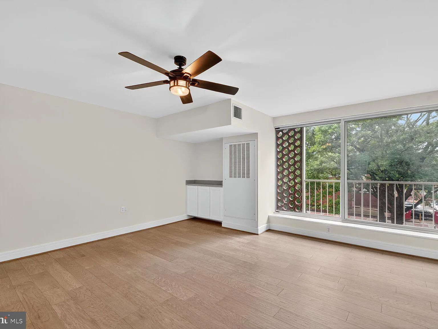 Potomac Place Tower — Photo 3
