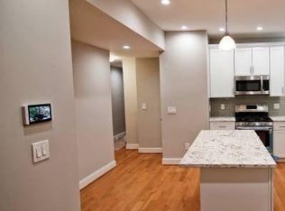 21 8th St NE APT 1, Washington, DC 20002