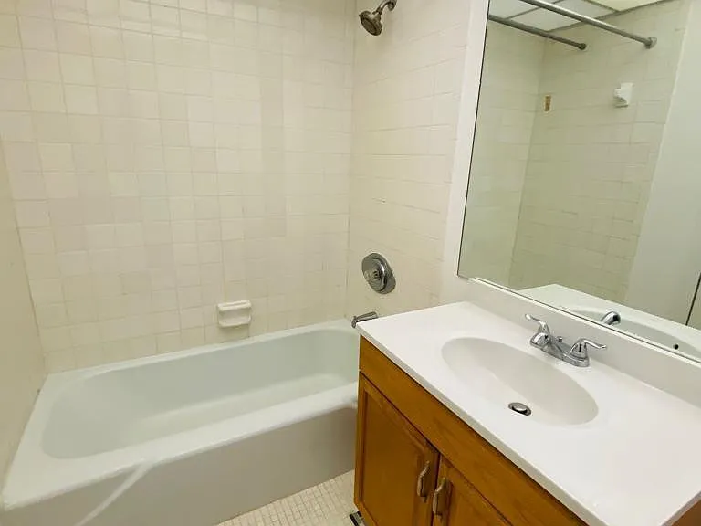 3760 Inverrary Dr #2H — Photo 14