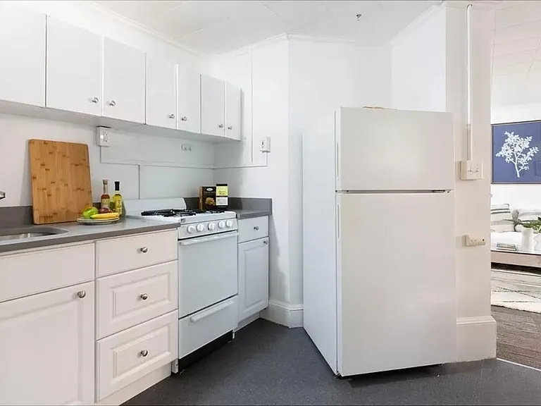 16 Chauncy St #B — Photo 5