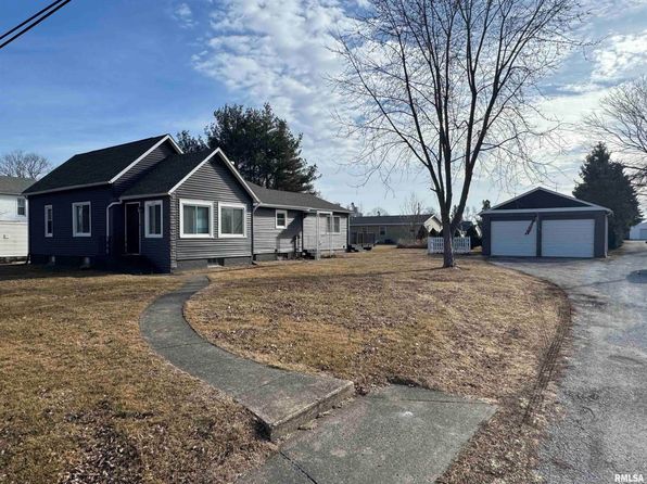 130 E Maple St, Roseville, IL 61473