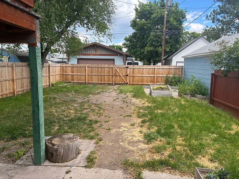 1342 S 6th St W — Photo 12