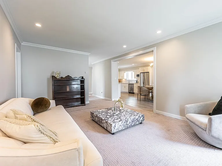 7776 Osler St — Photo 3