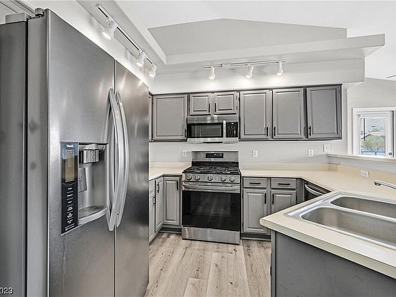 4th image of 366 Sunward Dr #0