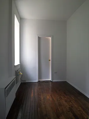 Rented by Fleet Realty | media 27