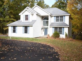 3234 Westminster Dr, East Stroudsburg, PA