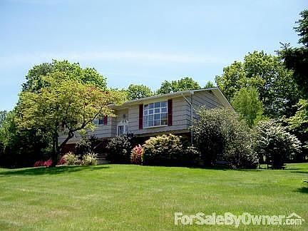 1st image of 12 Foxwood Ln