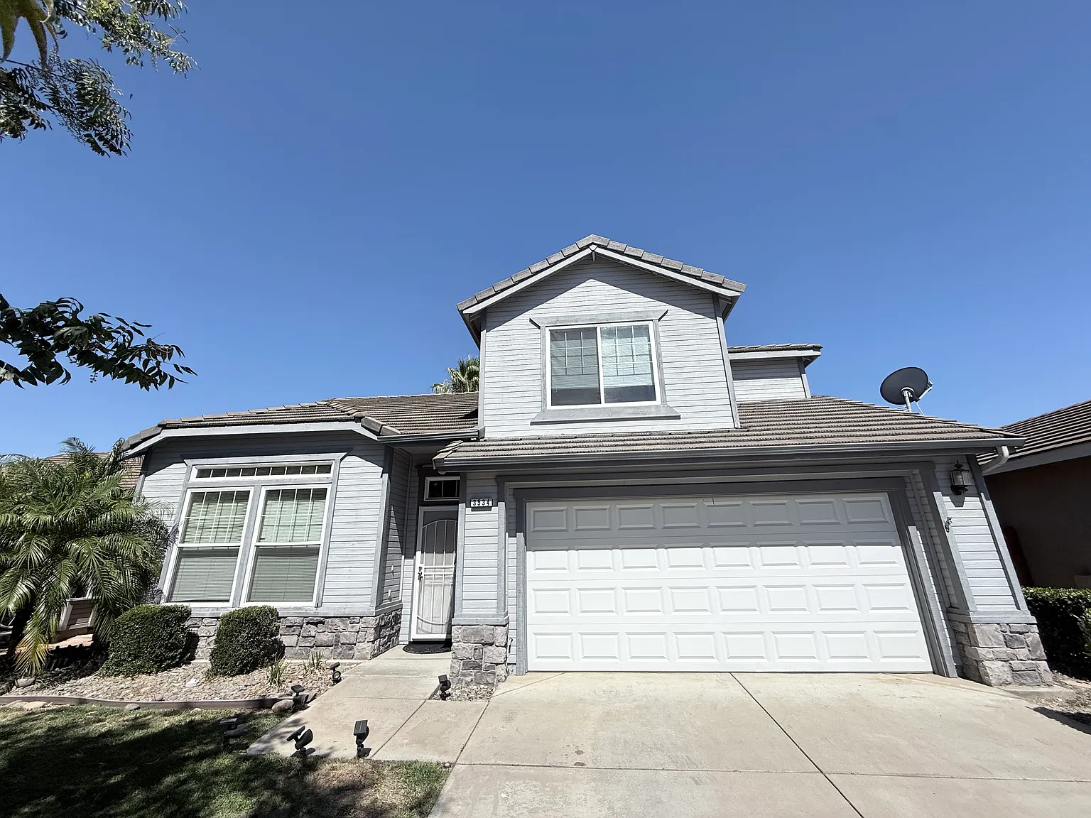 3 bed, 2.5 bath, 1562 sqft, $2,600 — Photo 1