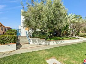 3665 Empire Dr, Los Angeles, CA